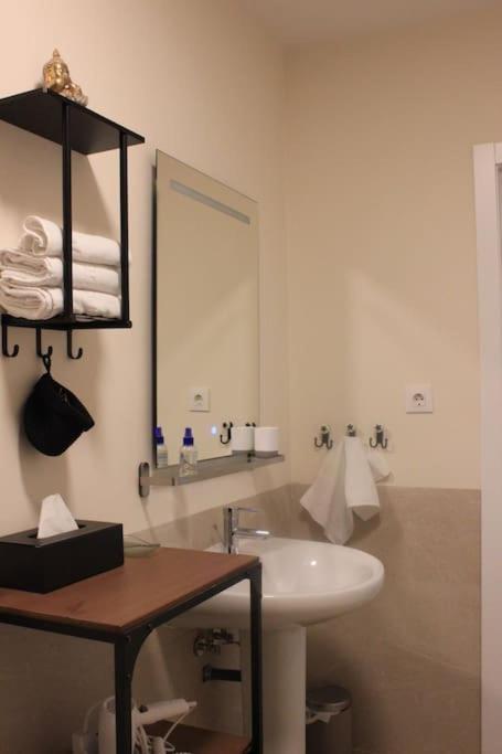 Encanto Celta, Super Centrico Con Parking Incluido อาบีลา ภายนอก รูปภาพ